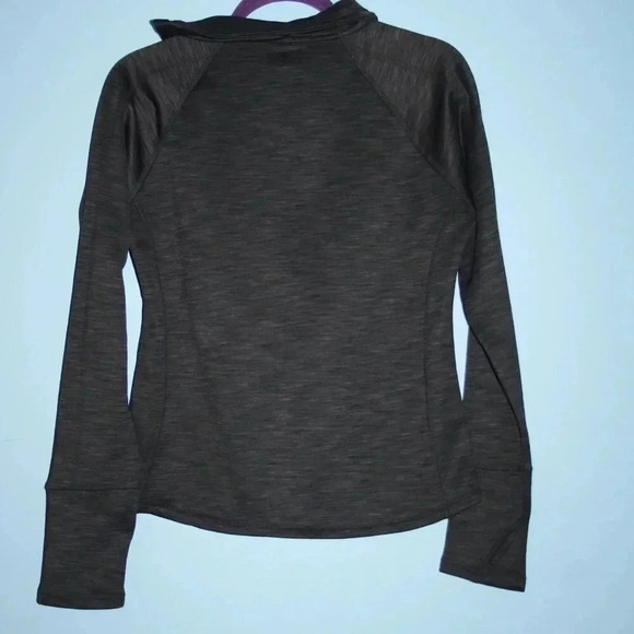Umbro Sweatshirt Sized Medium Gray/Black Pullover Top - Picture 8 of 9